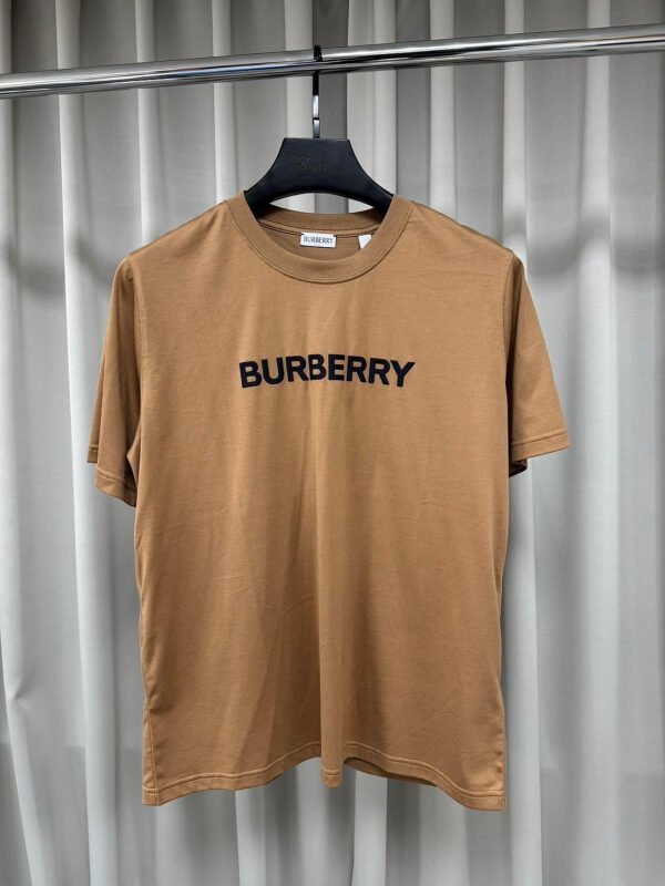 BURBERRY 字母款 短袖